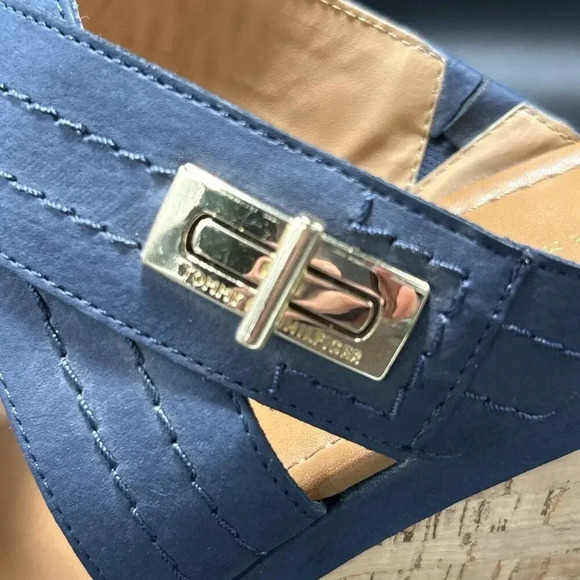 Tommy Hilfiger Wedge Women’s 10 M Blue Strap 4.5” Heel Cork Slip On - Picture 3 of 8